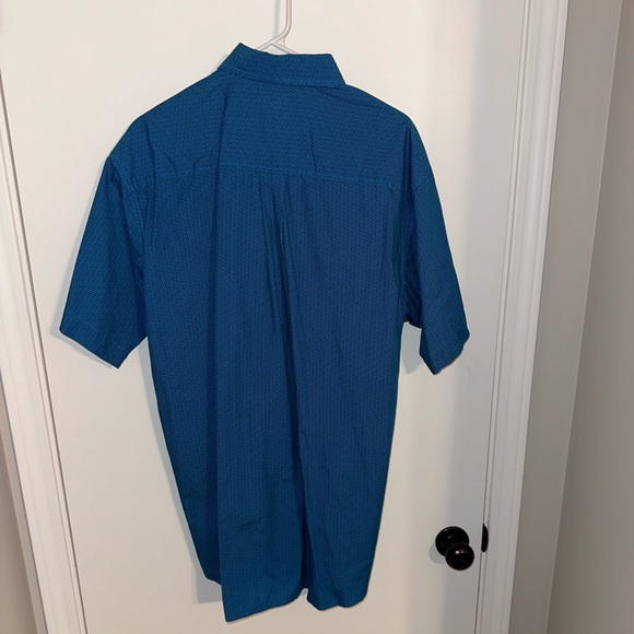 Cinch Shirt - Picture 3 of 3